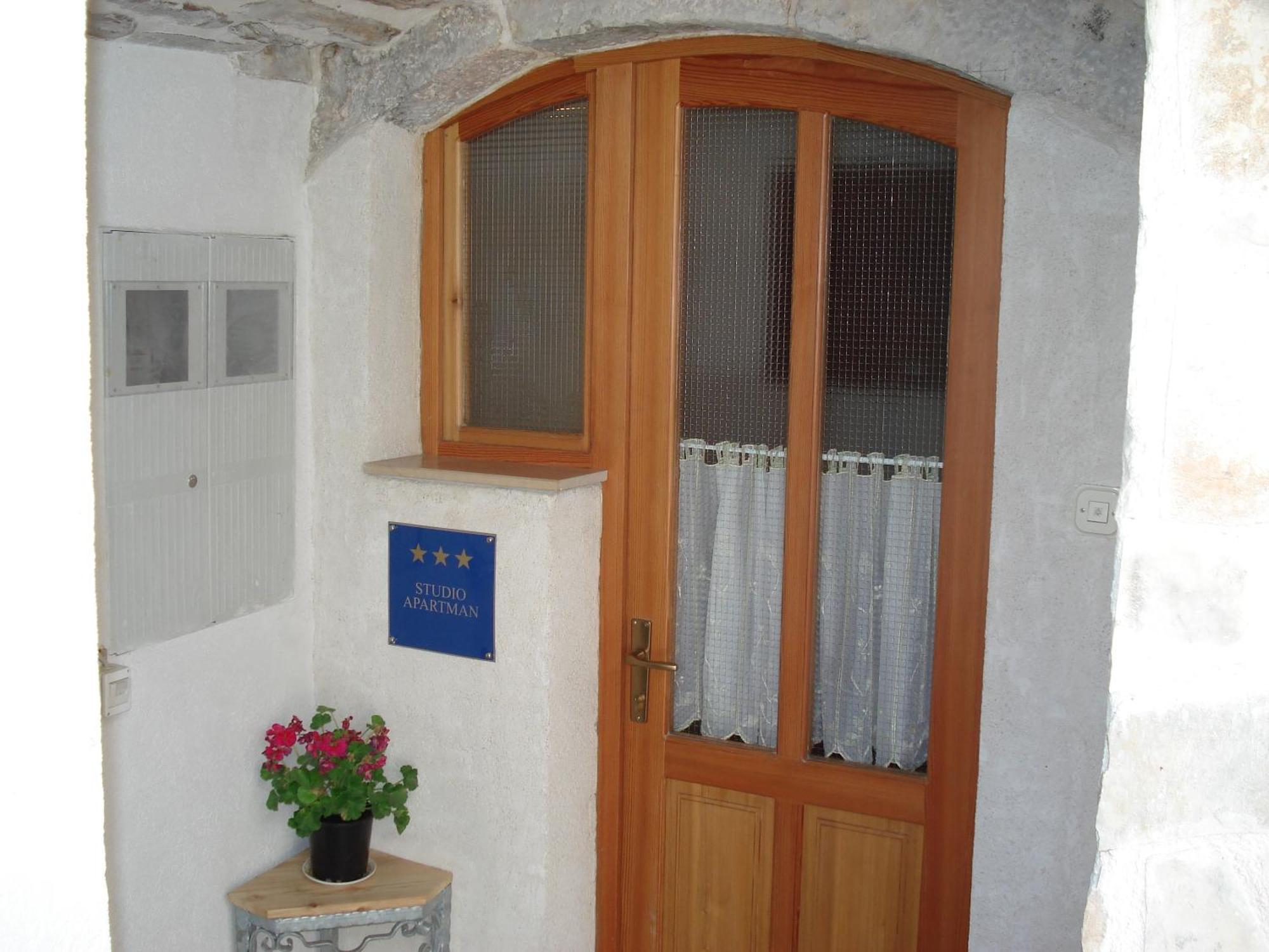 Rooms And Apartments Emily سبليت المظهر الخارجي الصورة