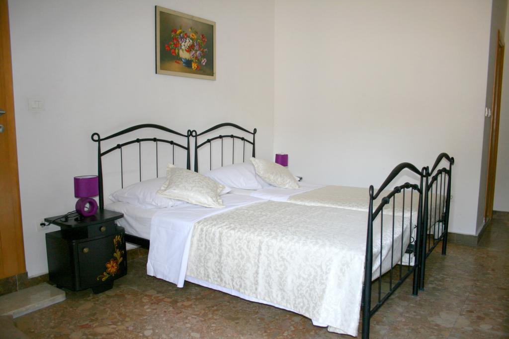 Rooms And Apartments Emily سبليت المظهر الخارجي الصورة
